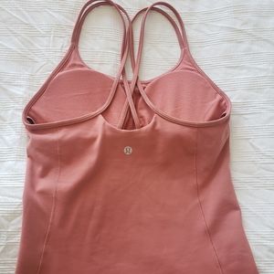 BNWOT lululemon free to be tank (Everlux)